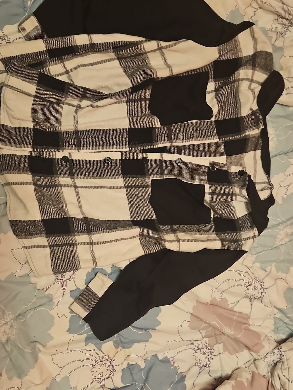 Women’s Black & Cream Plaid Lightweight Jacket